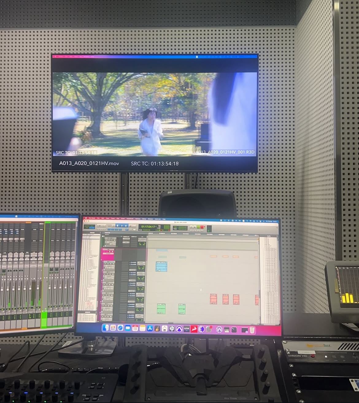 On set and post production gallery photo 15